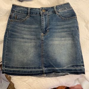 Size 5 wallflower Jean skirt